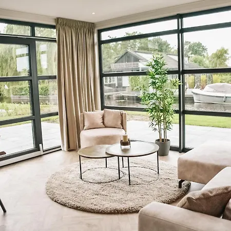Willa Nautica Deluxe 6 Persons